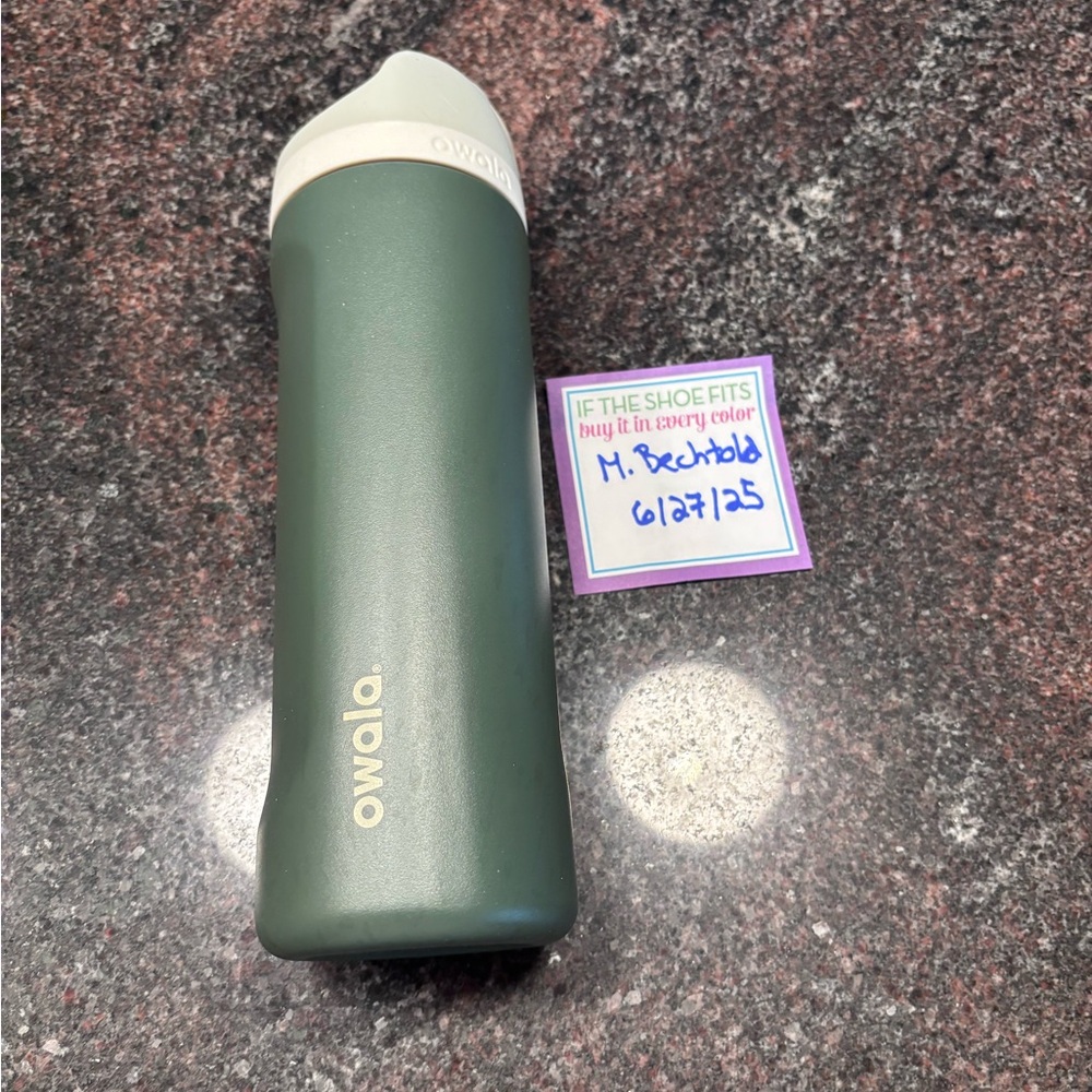 Owala Green Water Bottle 24oz